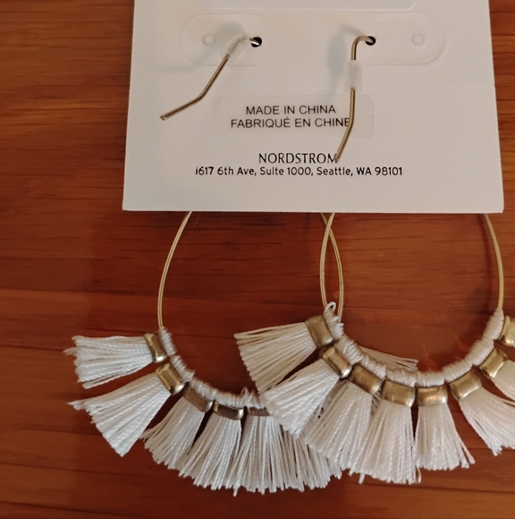 Women's White And Gold Tear Drop Hoop Tassel Earrings - Picture 3 of 4